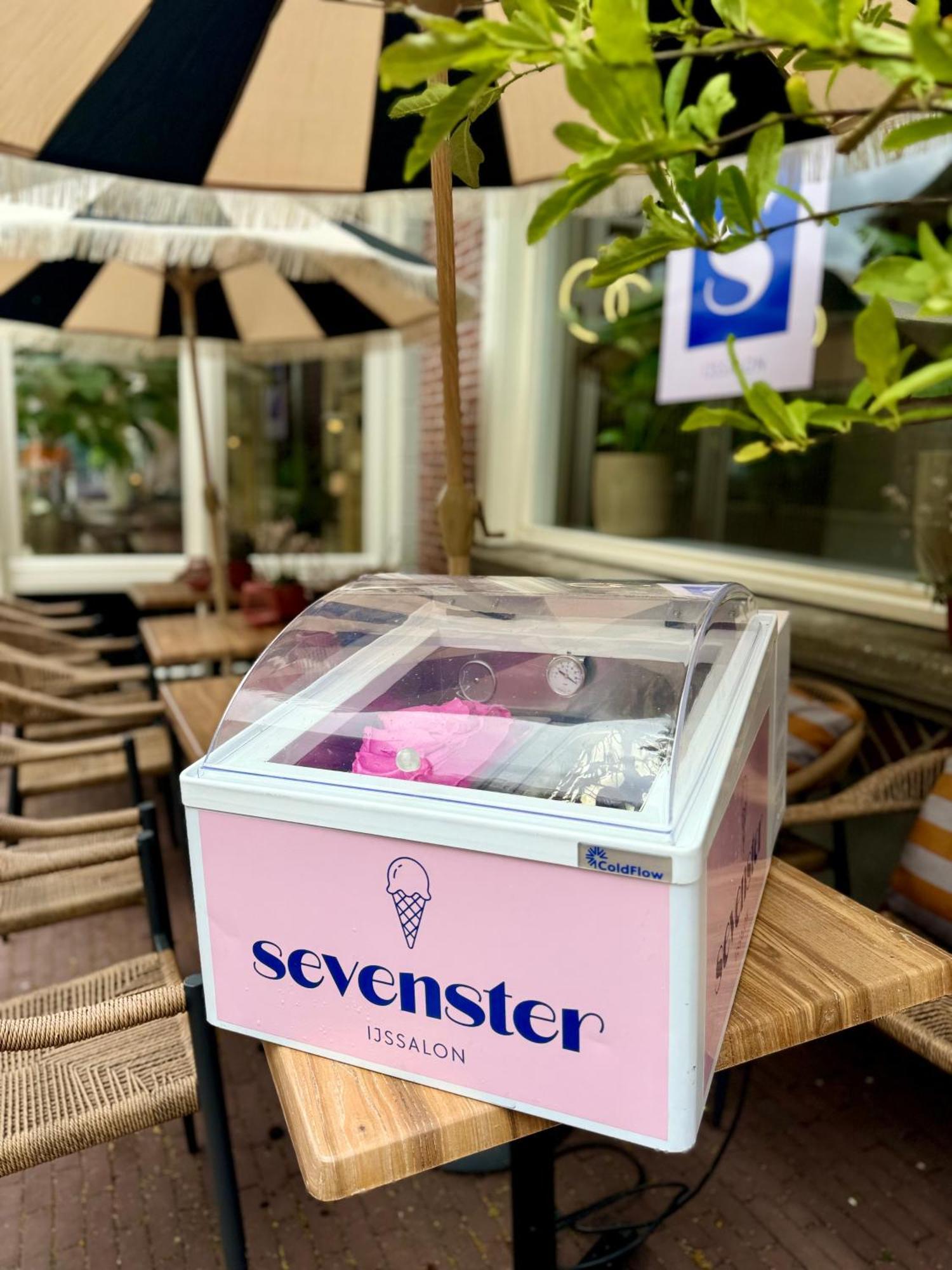 מלון Sevenster דלדן מראה חיצוני תמונה